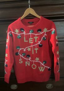 Woman's Christmas jumper