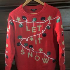 Woman's Christmas jumper