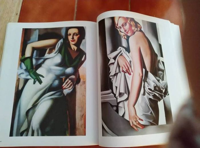 Tamara De Lempicka book of Paintings (Italian)