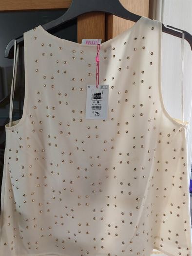 Savida cream top with gold studding