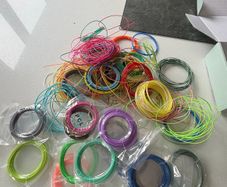 Magnetic pen filament