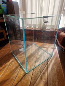 Aquael 30l tank