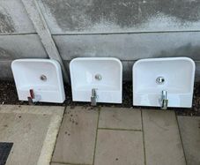 Read Description Ideal Standard Bathroom Suite + Radiators | New Build Removal