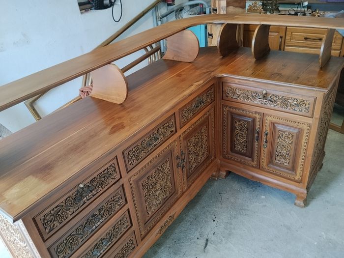 Bar Counter