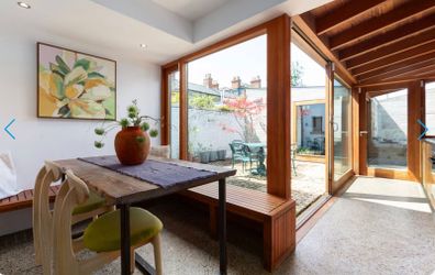 Barrell & Gunn Dining table
