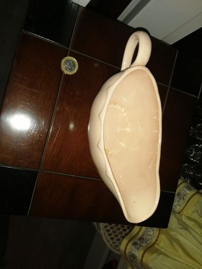 porcelain gravy jug