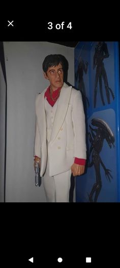 Scarface figure