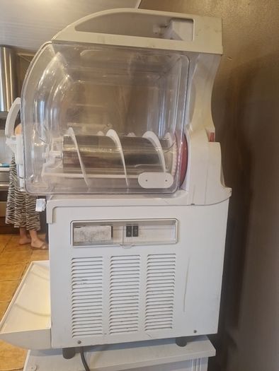 slushie machine