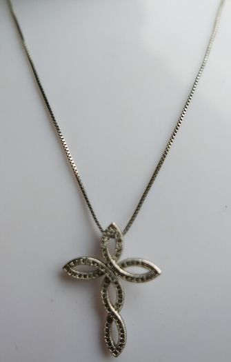 Silver Plated Equilibrium Necklace and a decorative cross length 18" - 4,6g