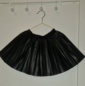 H&M faux leather skirt
