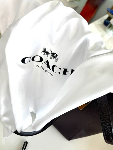 Coach bag burgundy