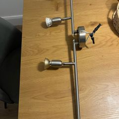 Free light fittings