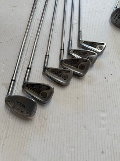 set golf clubs