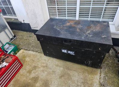 van vault tool box