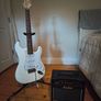 Harley Benton guitar ST-20 WH Standard Series + Harley Benton HB-10G Amp + Thomann bag + stand Image 2