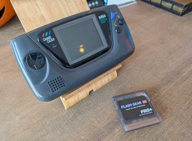 Dream SEGA System - Recapped Sega GameGear + FlashCart
