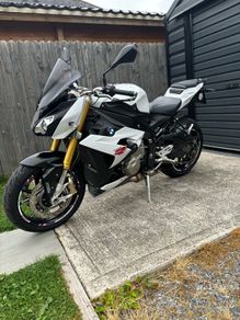 bmw s1000r