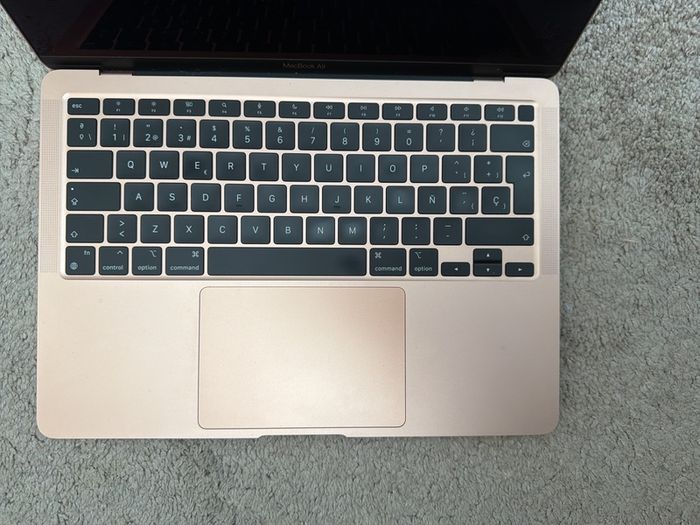 Macbook air M1 16GB
