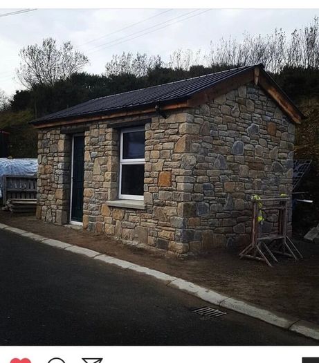 Building stone