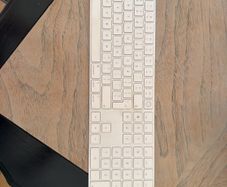 Apple magic keyboard Touch ID A2520