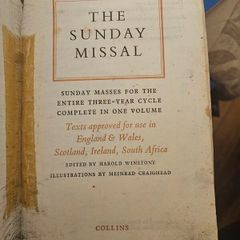 The Sunday Missal. 1970s-80s Published By Collins. Paperback In FAIR Condition.  See Photos For Same.