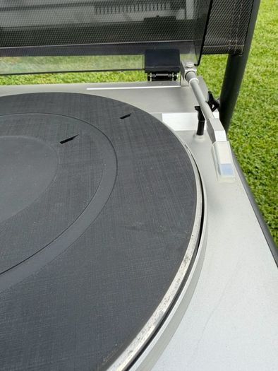 JVC L-E3 linear tracking turntable