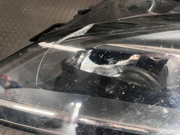 astra k right head light