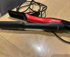 Revlon Air Straight