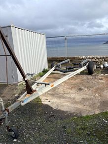 Boat trailer