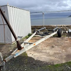 Boat trailer