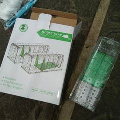 2no trap and release humane mouse traps- new