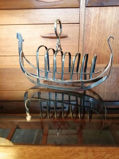 Antique Victorian Silver Plated Gondola Toast Rack