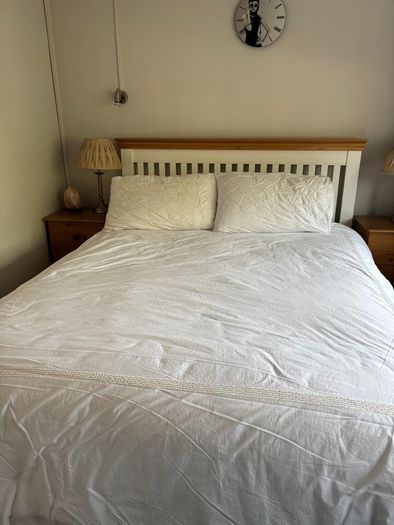 King size bed with Respa Serenity Harmony mattress