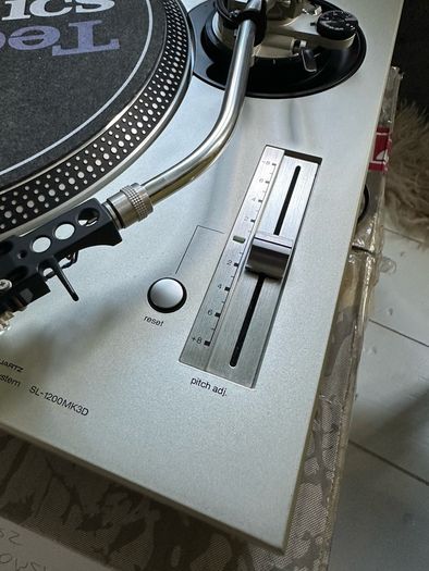 Technics SL1200 MK3DS