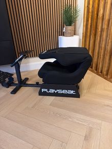 Playseat Sim cockpit