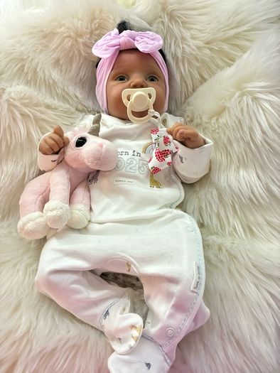 doll    Very cute reborn baby doll l