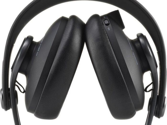 AKG K371 BT Bluetooth Professional Headphones with cable audio brand new