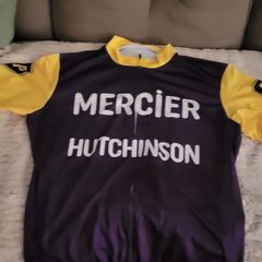 Retro cycling jersey