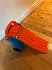 Hot wheels suitcase