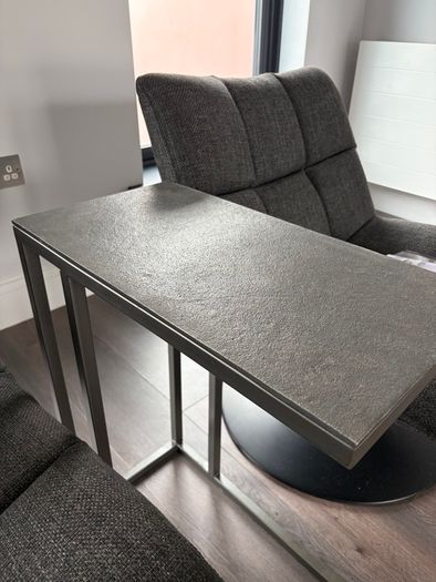 Tables (Metal)