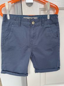 NEW: Boys Chino Shorts (Age 8-9)
