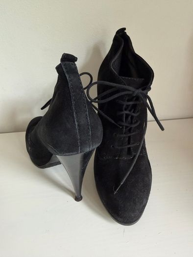 Heeled Shoes
