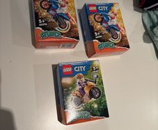 lego stunts bikes 60298 60309