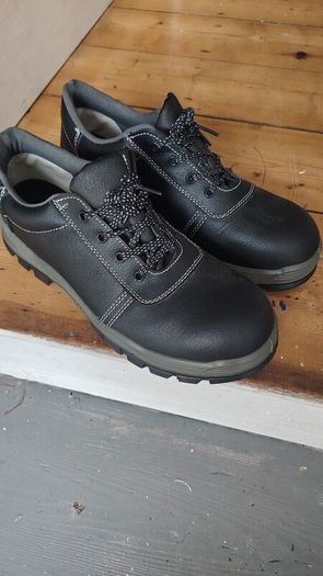 Men safty shoes