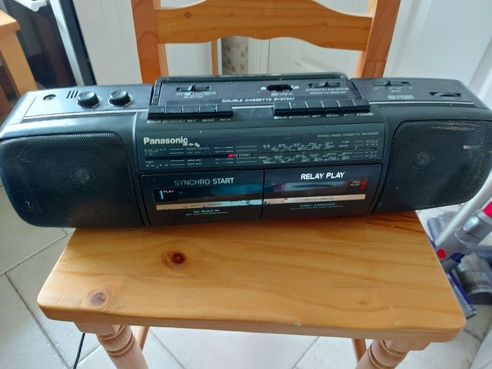 Panasonic Stereo Radio Cassette Recorder, Model RX-FT500, Dual Tape Deck and Radio, Vintage, in very good condition
