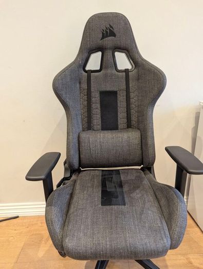 Ergonomic gaming Chair corsair TC100