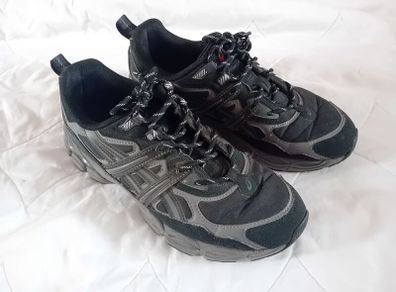 Asics trainers