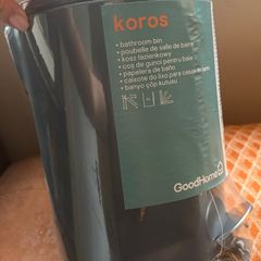 Bathroom bin