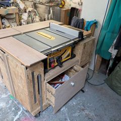 custom site saw bench