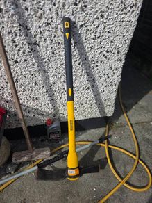 pick axe (roughneck)